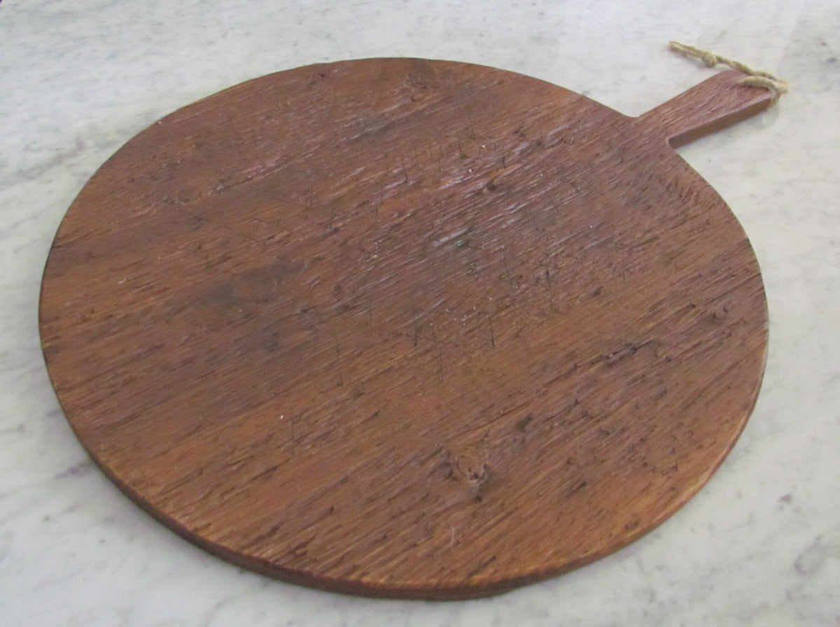 Round Saddle Charcuterie Board - Medium