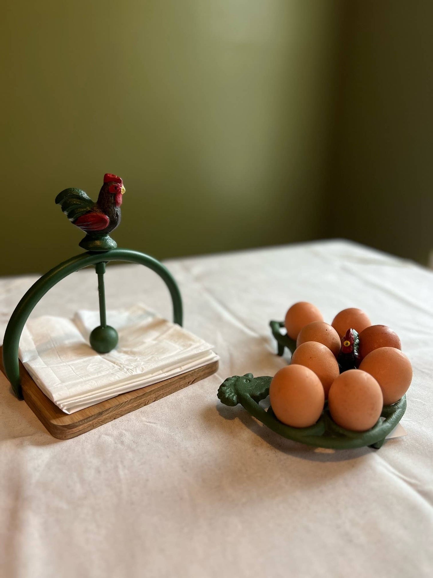 CAST IRON EGG HOLDER
