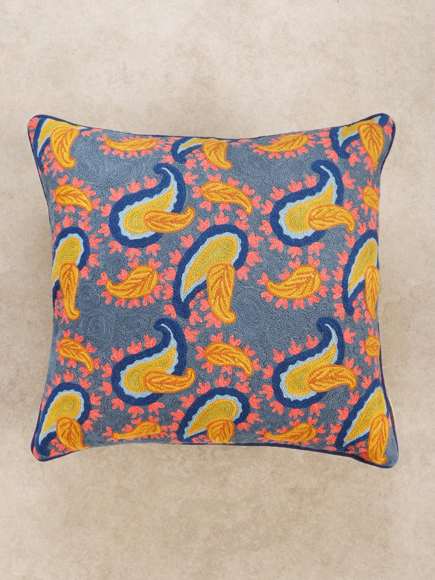 Havana Pillow - 20" H x 20" W